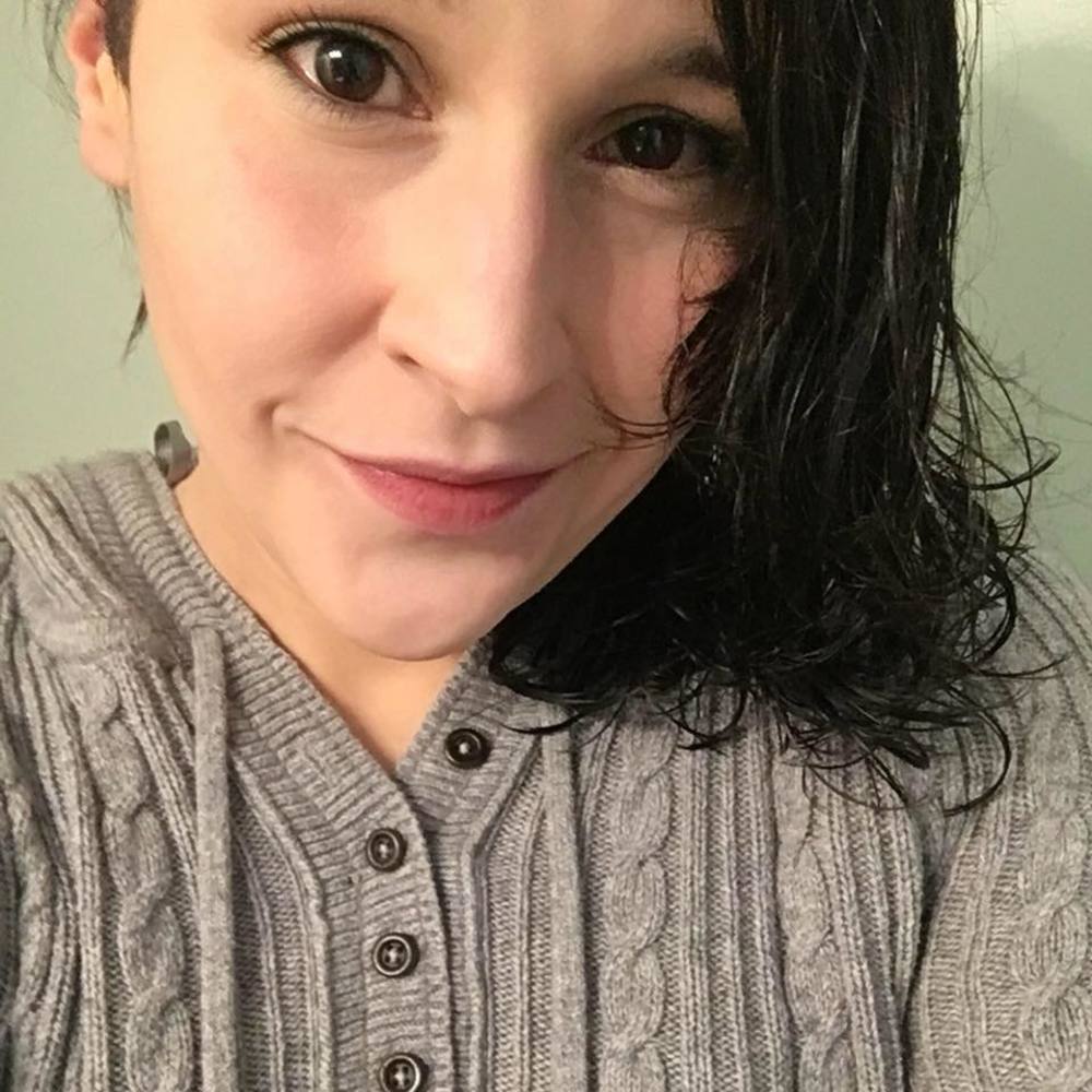 Meet your Posher, Caitlin